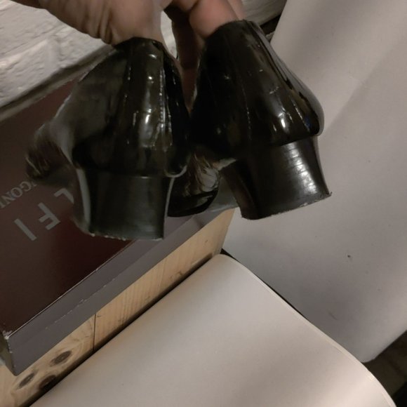 Amalfi by Rangoni Moira 12M Italian Leather Black Croc Embossed Chunky Heels - Picture 7 of 10